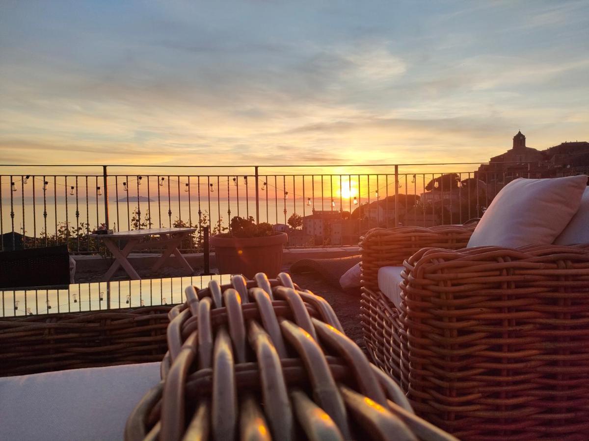 B&B Airone Giglio Castello Eksteriør billede