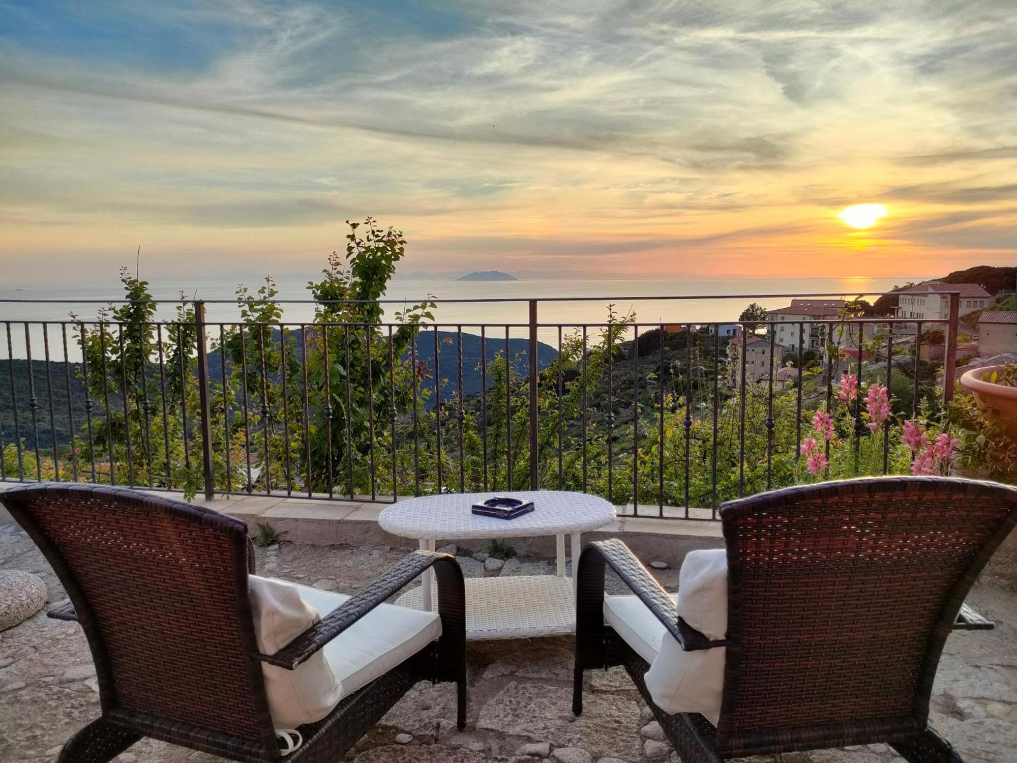 B&B Airone Giglio Castello Eksteriør billede
