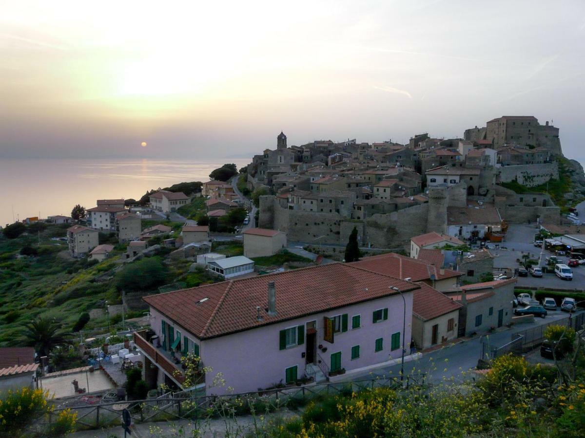 B&B Airone Giglio Castello Eksteriør billede